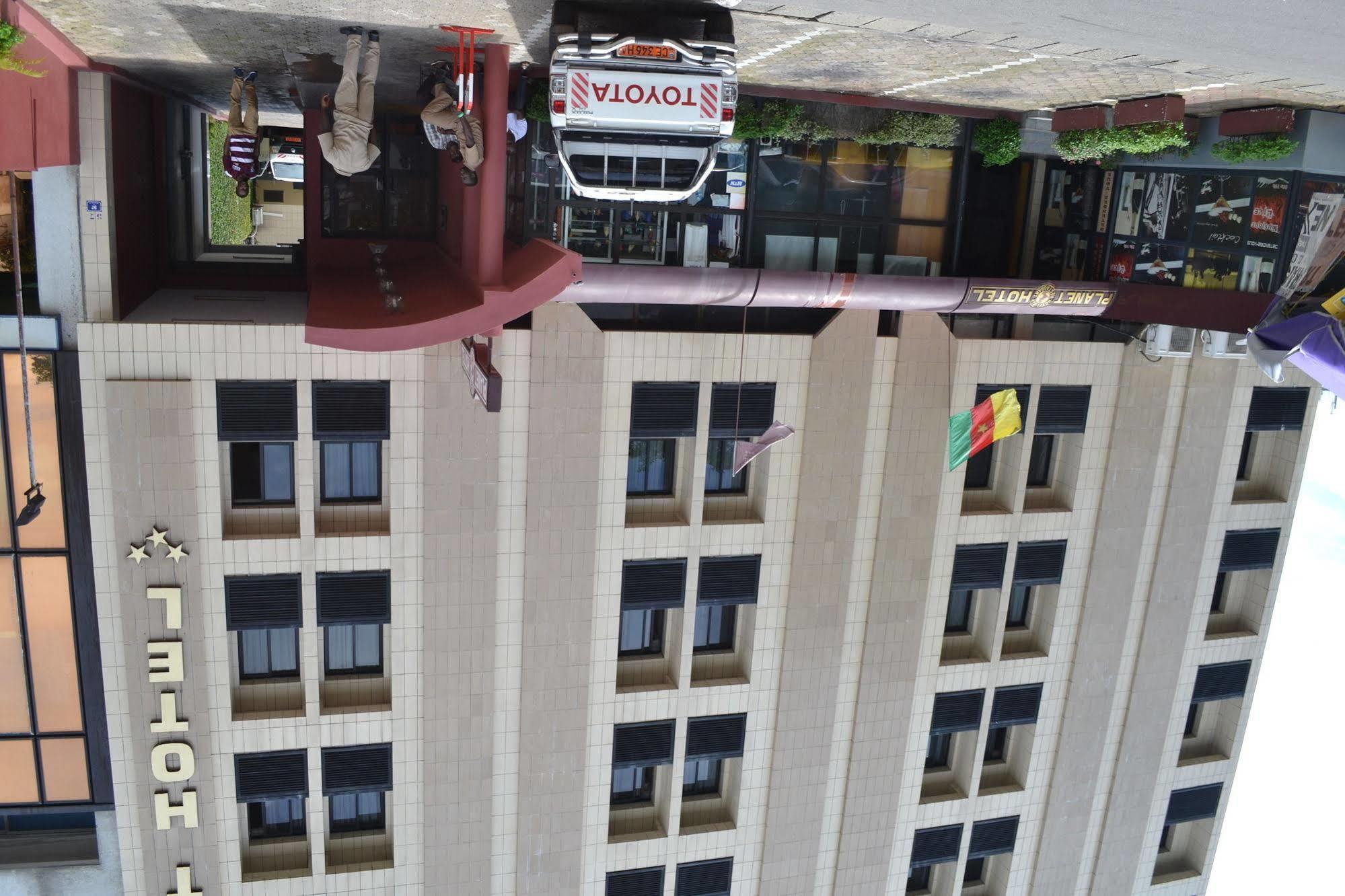 Planet Hotel Douala Eksteriør bilde