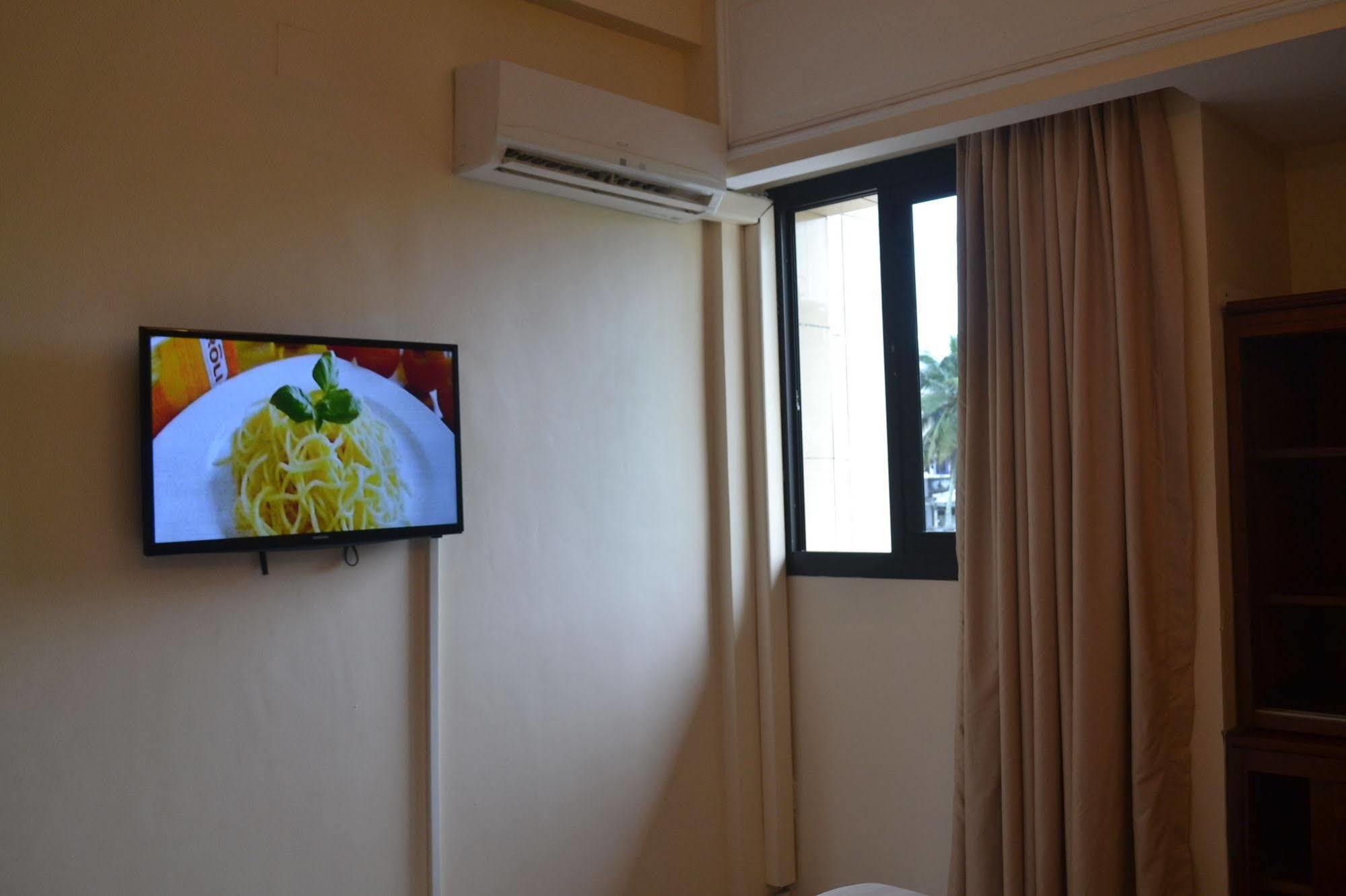Planet Hotel Douala Eksteriør bilde