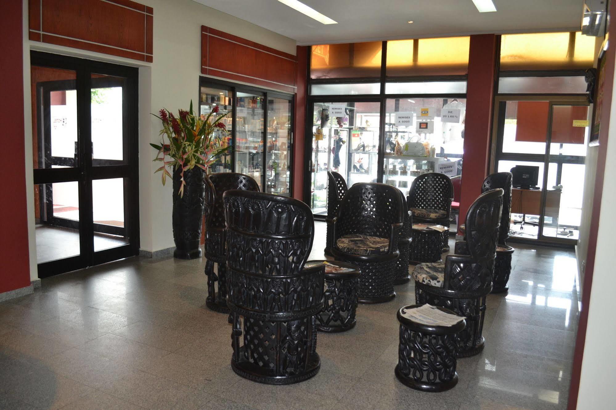 Planet Hotel Douala Eksteriør bilde